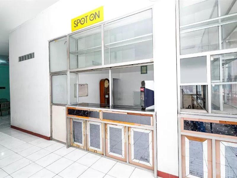 Spot On 2289 Saudara Tegal (Central Java)