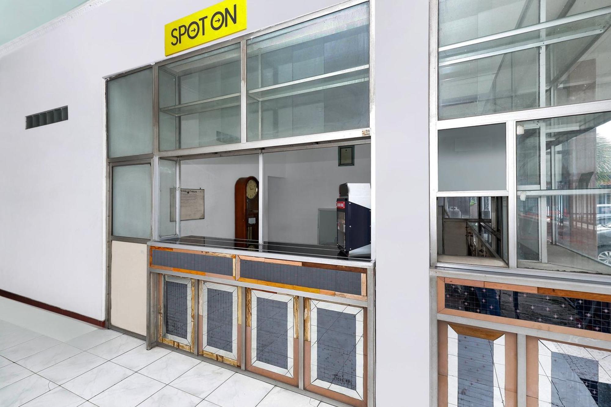 Hotel Spot On 2289 Saudara 2*